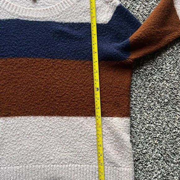 American Eagle Outfitters Multi-Colored Sweater Pullover - Picture 7 of 7